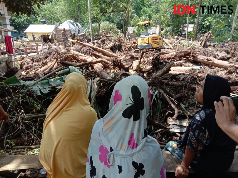 Banjir Bandang di Batulayar Lombok Diduga Akibat Pembalakan Liar