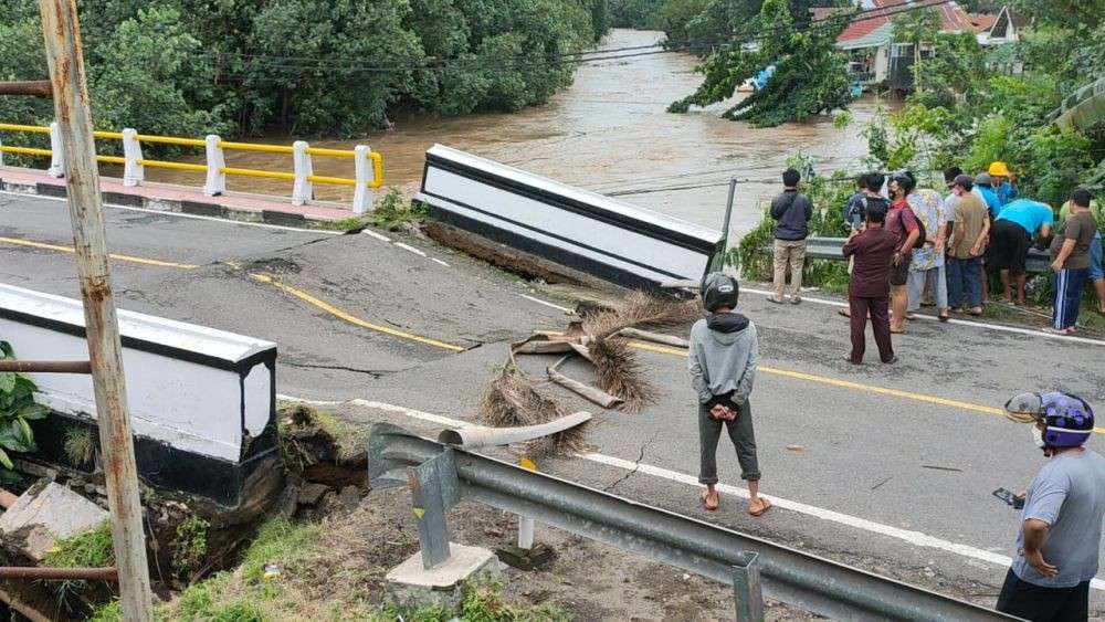 Jembatan Rusak Karena Banjir, Pemprov NTB Alokasi Rp15 M