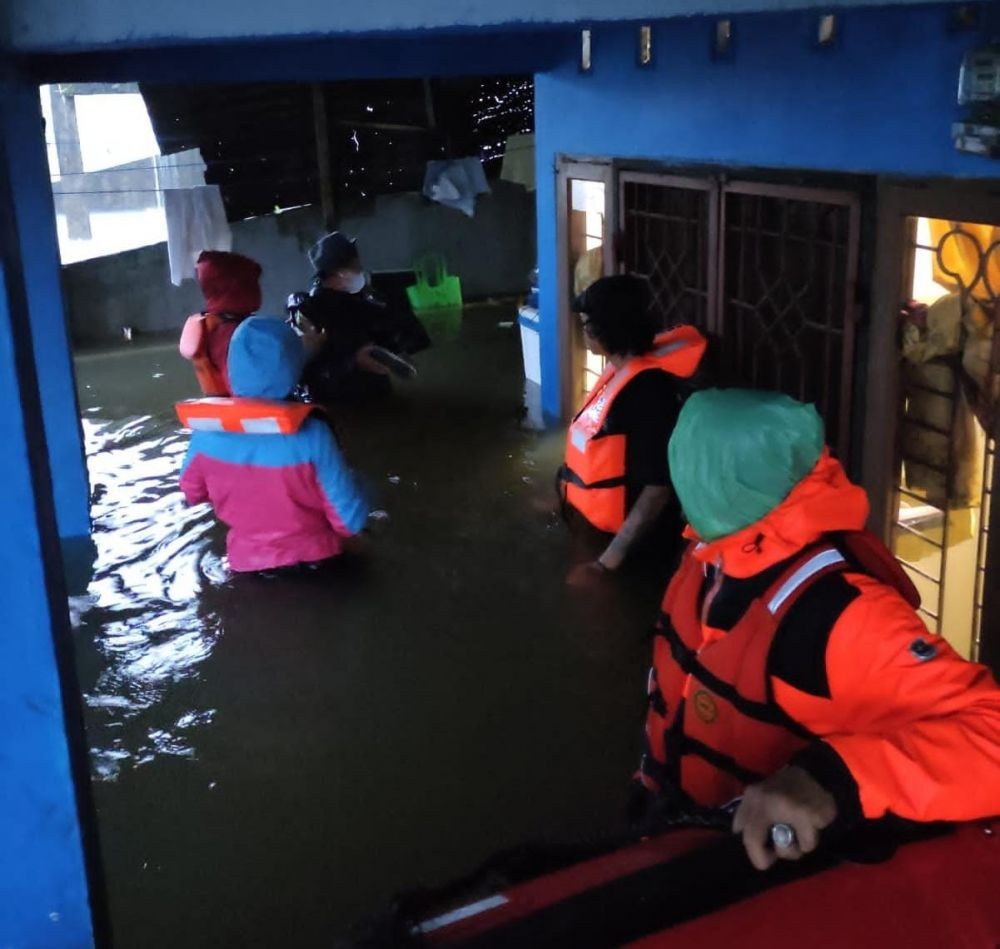 Makassar Dikepung Banjir, Warga: Ini yang Terparah