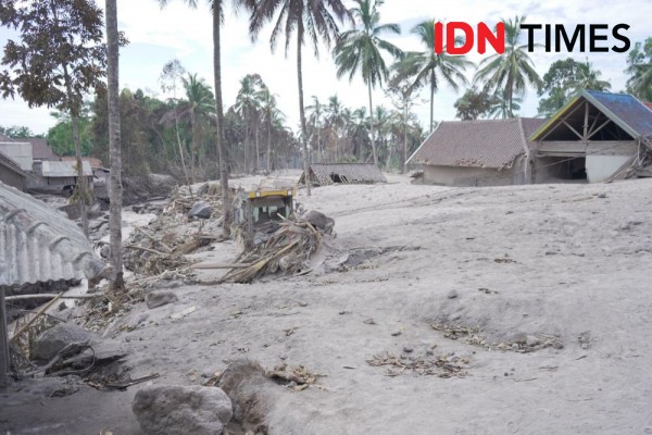 Erupsi Semeru Berdampak Besar, Bupati Lumajang: Kami Butuh EWS