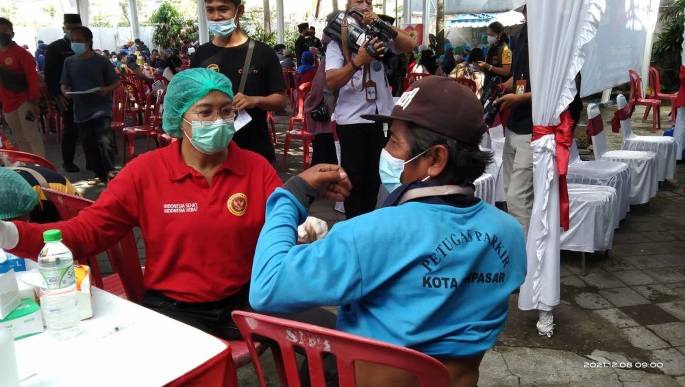 Capaian Vaksinasi 82 Persen, Bali Masuk Syarat Dapat Vaksin Booster   