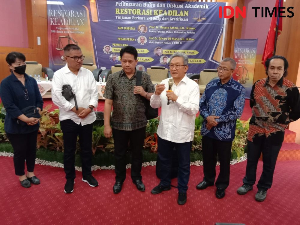 Wartawan Senior Pitan Daslani Luncurkan Buku Tentang Perkara Gula SNI