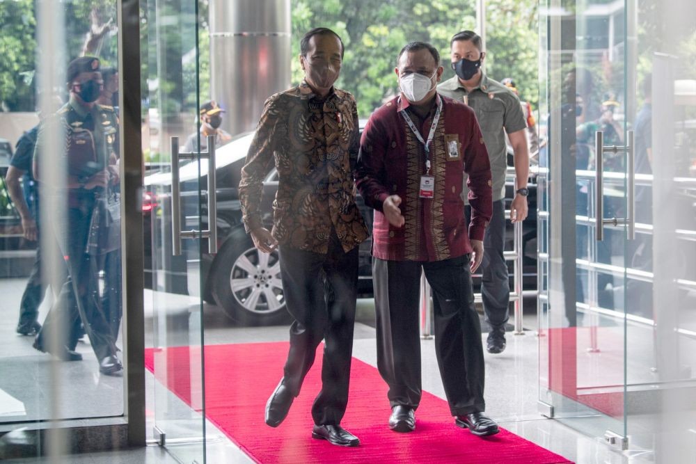Hari Anti Korupsi, Jokowi Singgung Kasus Jiwasraya dan Asabri