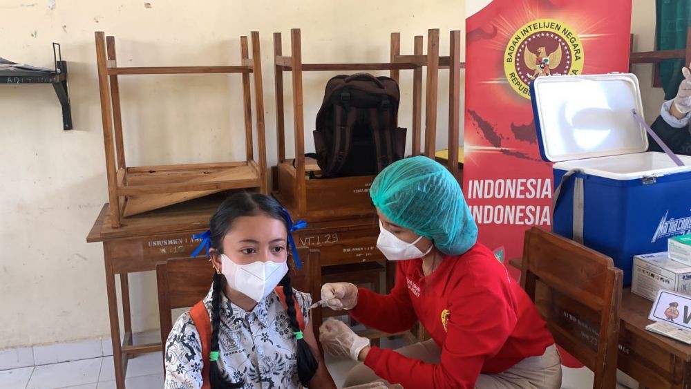 Potret Vaksinasi COVID-19 Massal untuk Anak-anak di Karangasem 