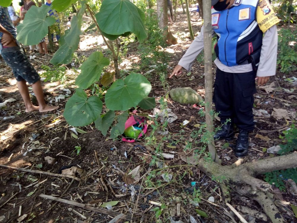 Hendak Bersihkan Kandang, Pria di Kediri Temukan Jasad Bayi Laki-laki