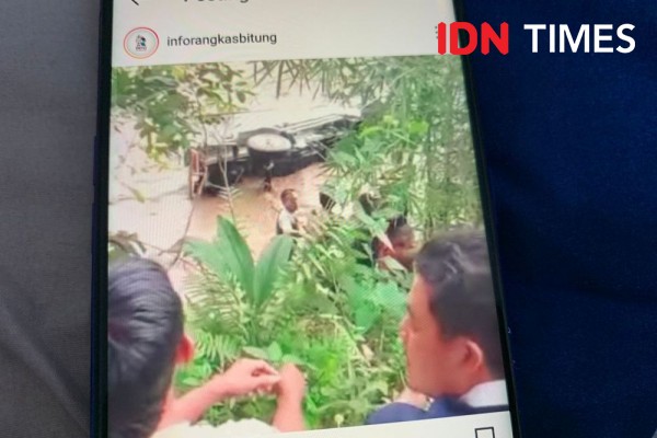 Mobil Warga di Lebak Hanyut Terseret Luapan Sungai Cisimeut