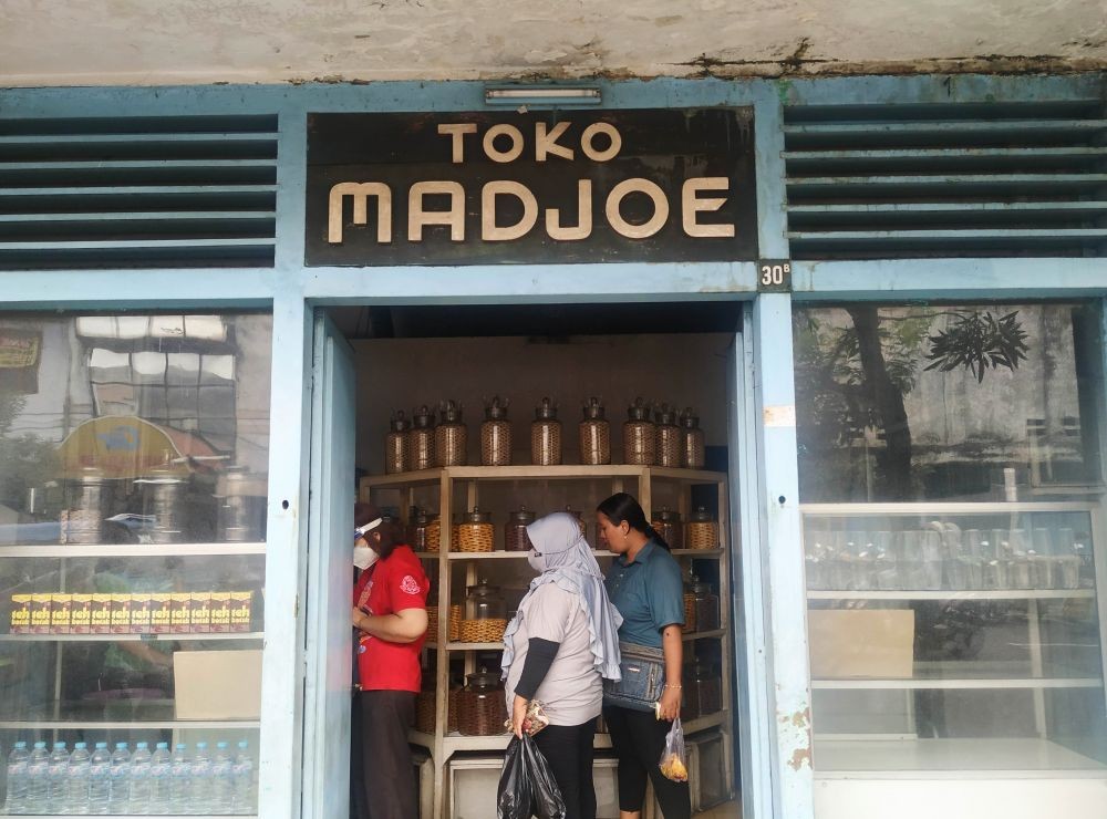 Melihat Toko Kue Legendaris di Kota Malang, Berusia Hampir Satu Abad 