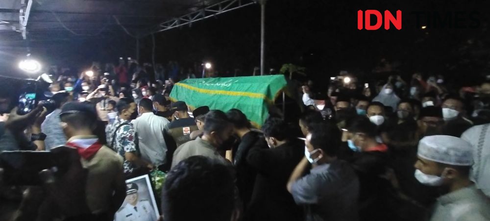 7 Potret Haru Pemakaman Wali Kota Bandung Oded M Danial di Tasik
