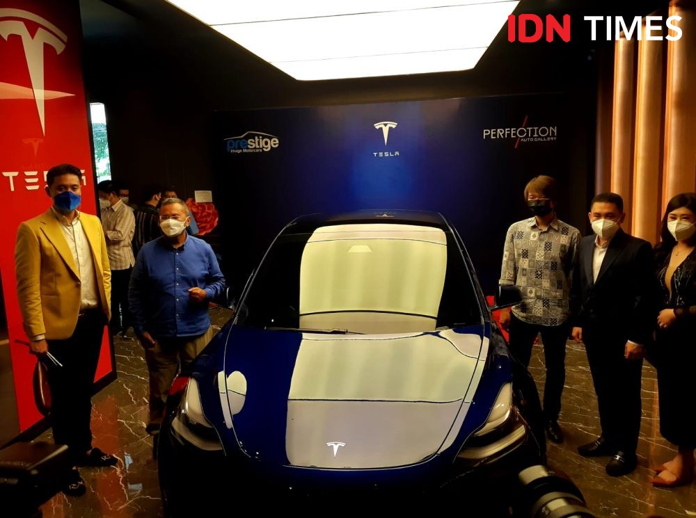 Nabung Gih! Mobil Tesla Sekarang Bisa Dibeli di Surabaya
