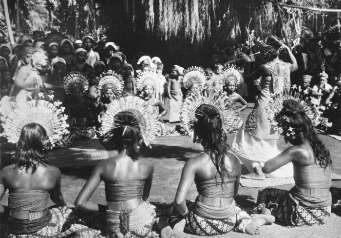 Lirik Lagu Mejangeran dari Bali, Diiringi Tari Pergaulan yang Sakral