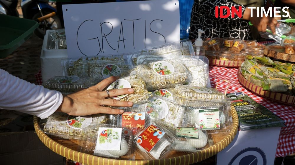 Bagikan 1.000 Sayur Gratis, MitraHydroClass Ajak Warga Semarang Swasembada Pangan dari Rumah