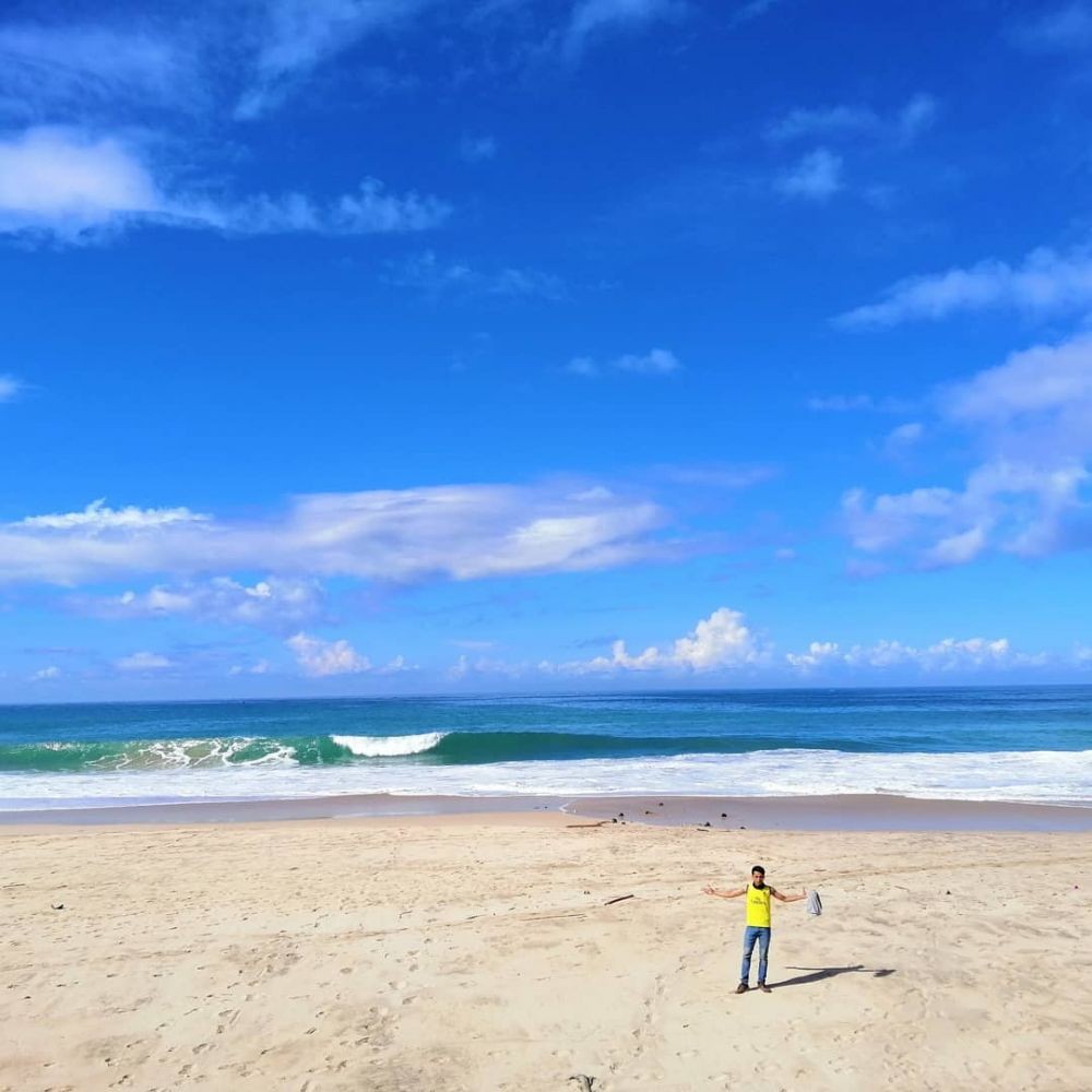 10 Wisata Pantai Tersembunyi di Pacitan yang Jarang Diketahui Orang 