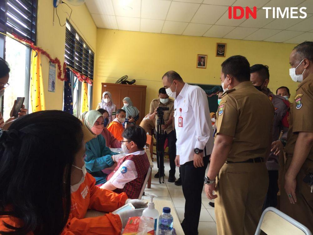 Takut Disuntik, Seorang Anak Kabur Saat Hendak Vaksinasi COVID-19