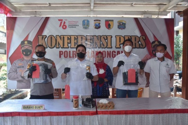 Pelaku Vandalisme Mobil Milik Klinik Kecantikan di Lamongan Ditangkap