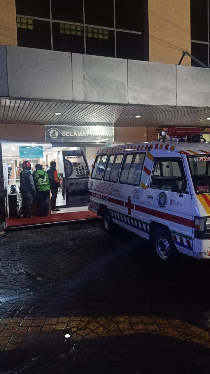 Kisah Perjuangan Driver Ojol Bandung Bentuk Kelompok Relawan Ambulans