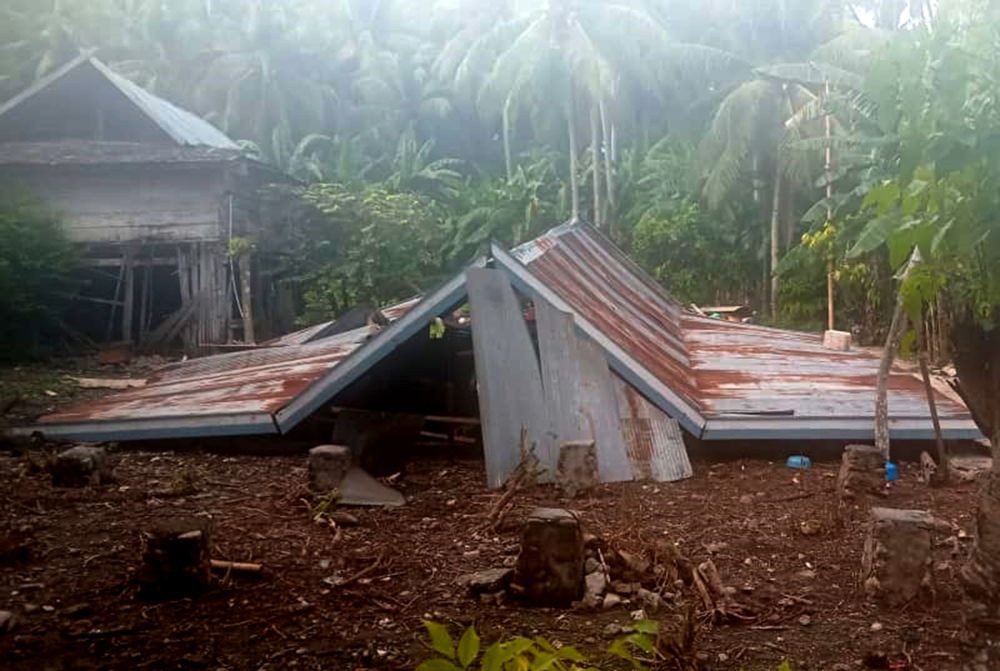 [FOTO] Dampak Gempa M 7,4 dan Situasi Pengungsi di Selayar