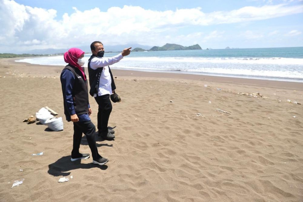 Langkah Khofifah Hadapi Potensi Gempa dan Tsunami di Selatan Jawa 