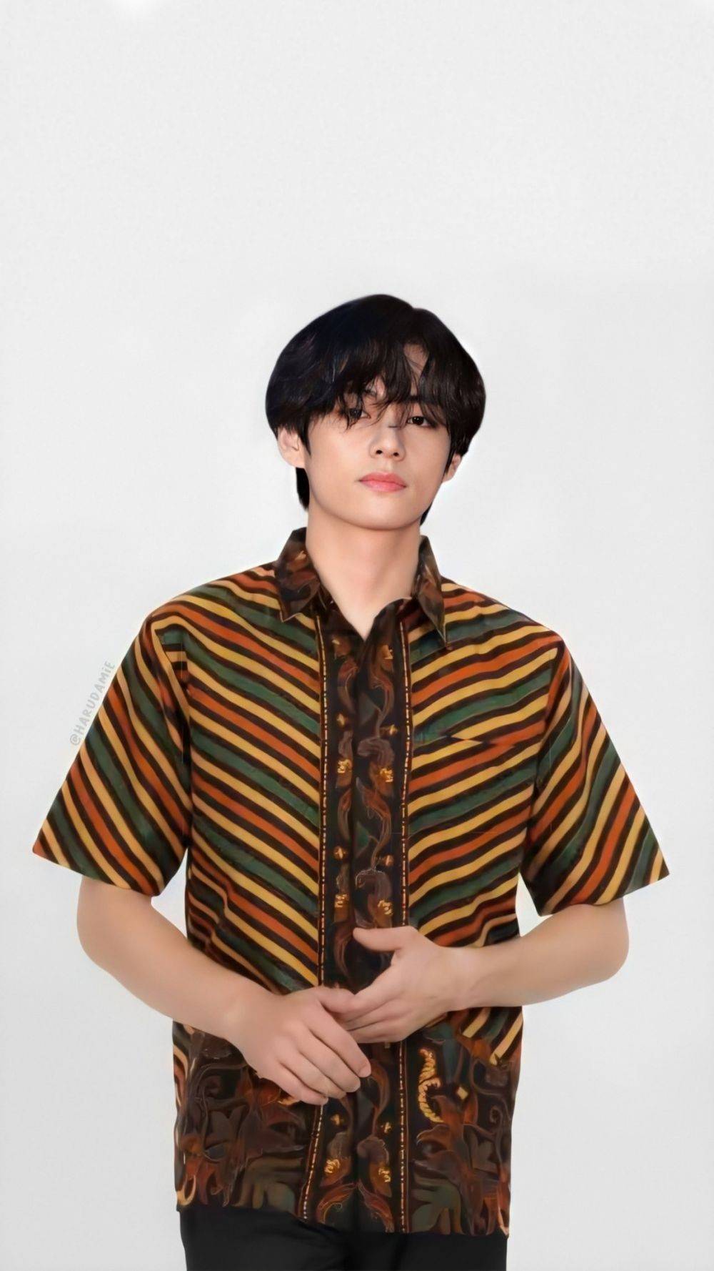 Foto Editan Member Bts Pakai Batik Teman Kondangan Able