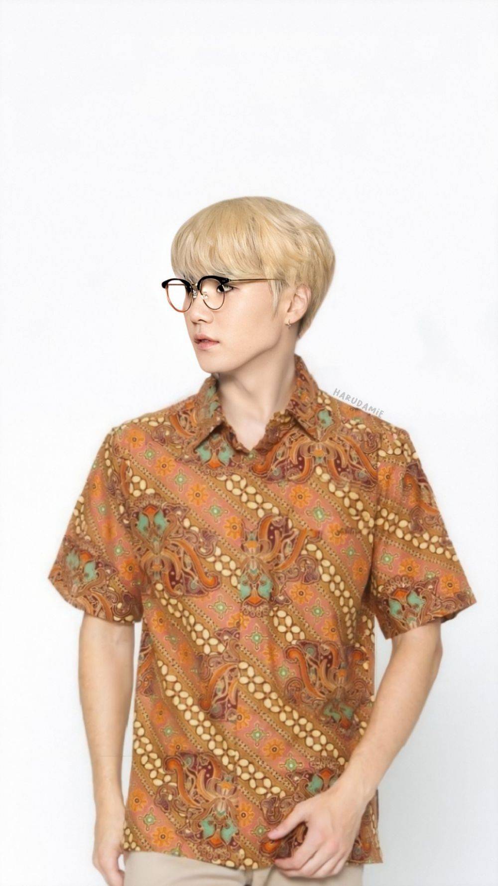 Foto Editan Member Bts Pakai Batik Teman Kondangan Able