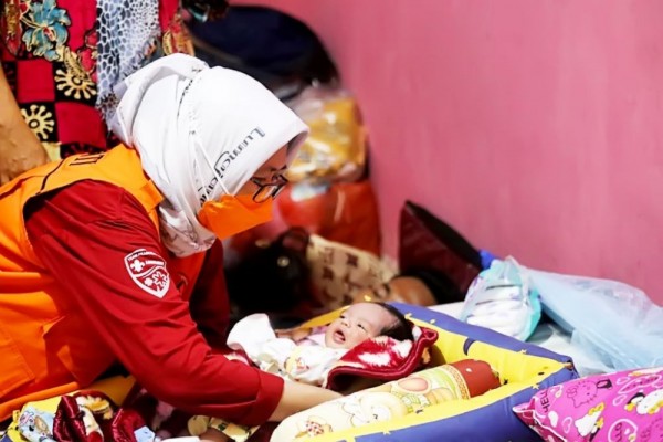 5 Ibu Hamil Melahirkan di Posko Pengungsian Semeru