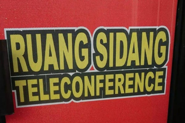 Listrik Mati, Sidang Perdana Kasus Dugaan Penganiayaan Kucing Ditunda