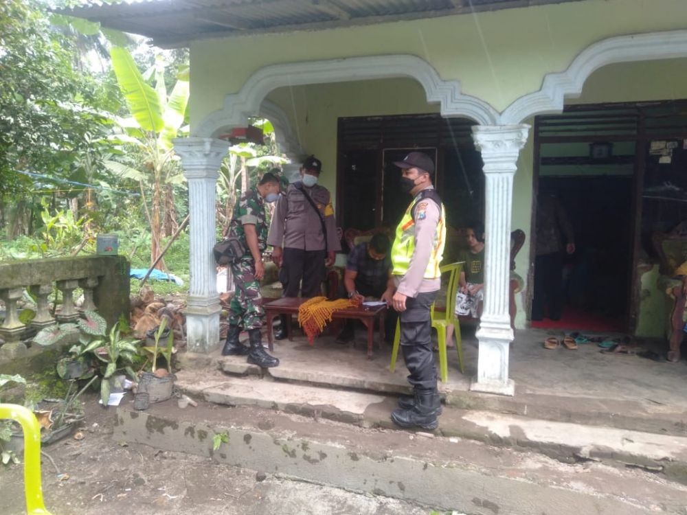 Bocah 12 Tahun di Blitar Tewas Usai Tertimpa Ranting Pohon