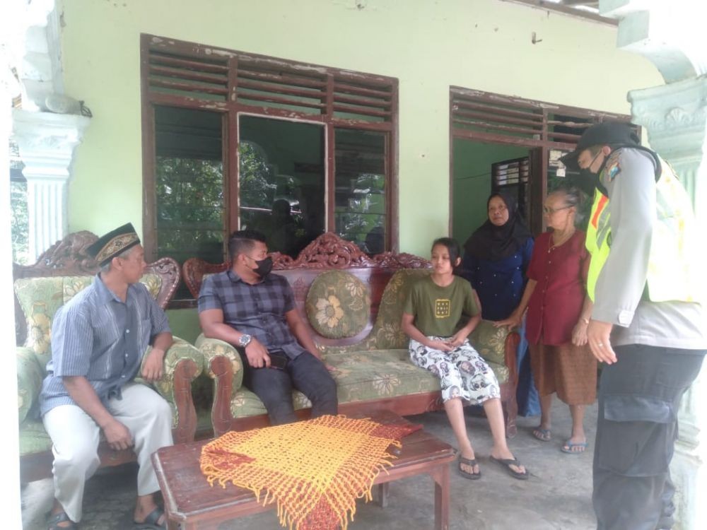 Bocah 12 Tahun di Blitar Tewas Usai Tertimpa Ranting Pohon