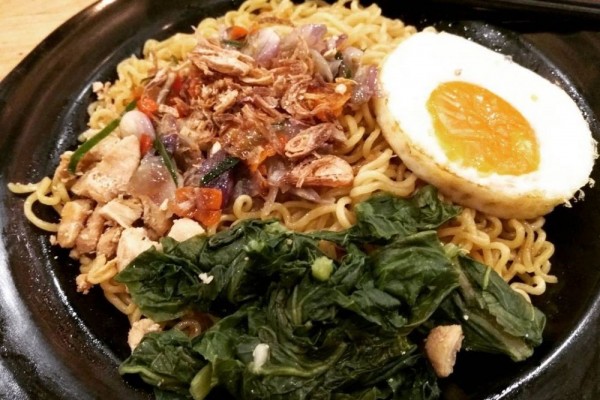 Resep Membuat Indomie Ala Warmindo Ternyata Ini Rahasianya