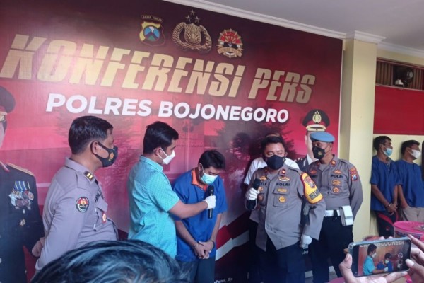 Pamer Kemaluan, Tenaga Honorer di Bojonegoro Terancam 10 Tahun Penjara