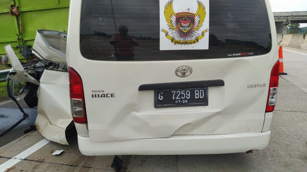 Kecelakaan Maut Minibus Vs Truk di Tol Lampung, 4 Korban Meninggal