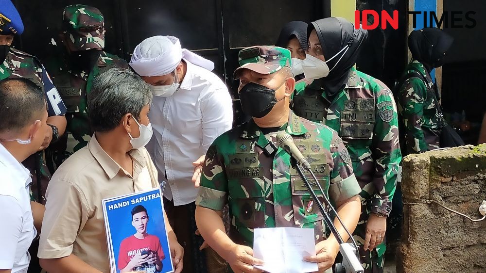 KASAD Kunjungi Keluarga Korban Sejoli Tabrak Lari oleh 3 Anggota TNI
