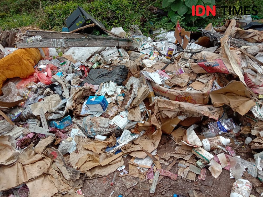 Tujuh Ton Limbah Medis Berserakan di BKMM Mataram