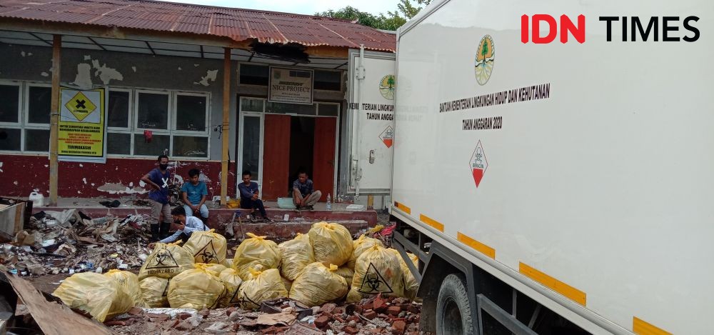 Tujuh Ton Limbah Medis Berserakan di BKMM Mataram