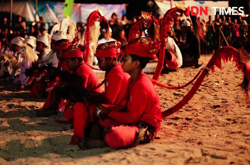 Sejarah Tari Sanghyang Jaran Khas Nusa Lembongan Bali