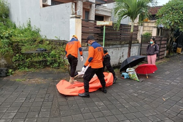 Diduga Sakit, Warga Jimbaran Bali Ditemukan Meninggal di Selokan