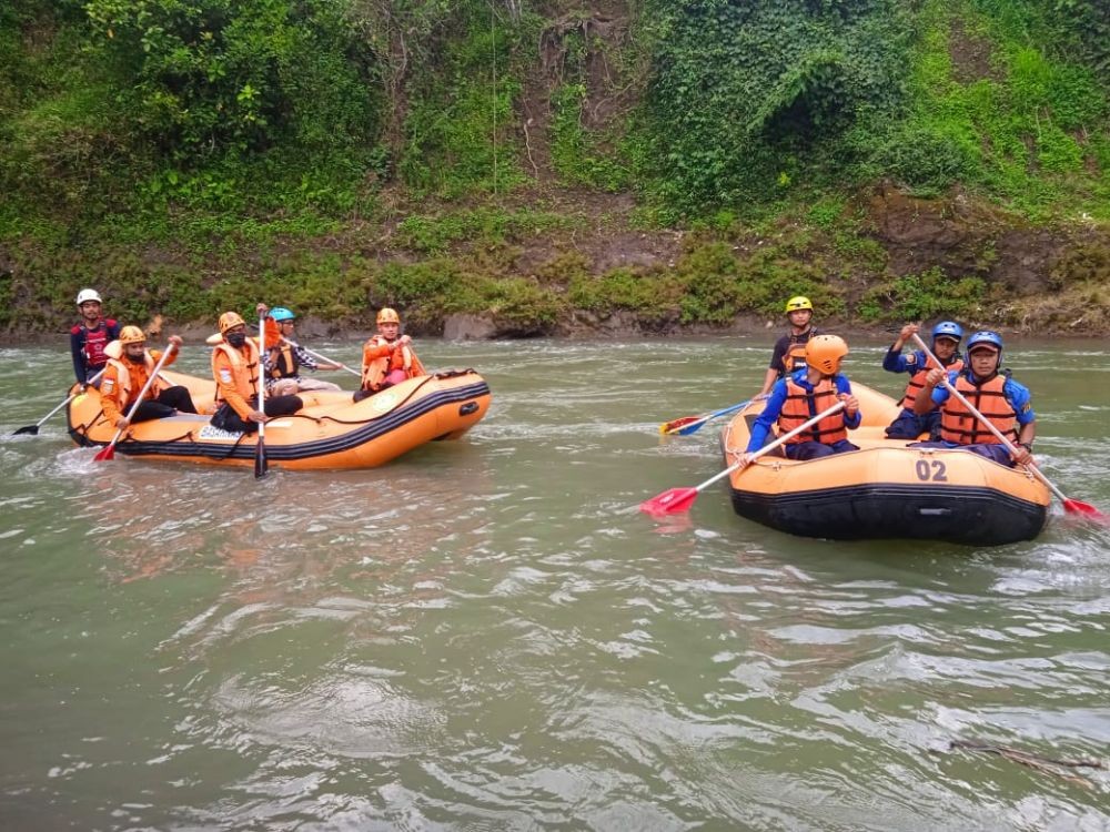 Tim SAR Temukan Korban Tenggelam di Sungai Citarum Karawang