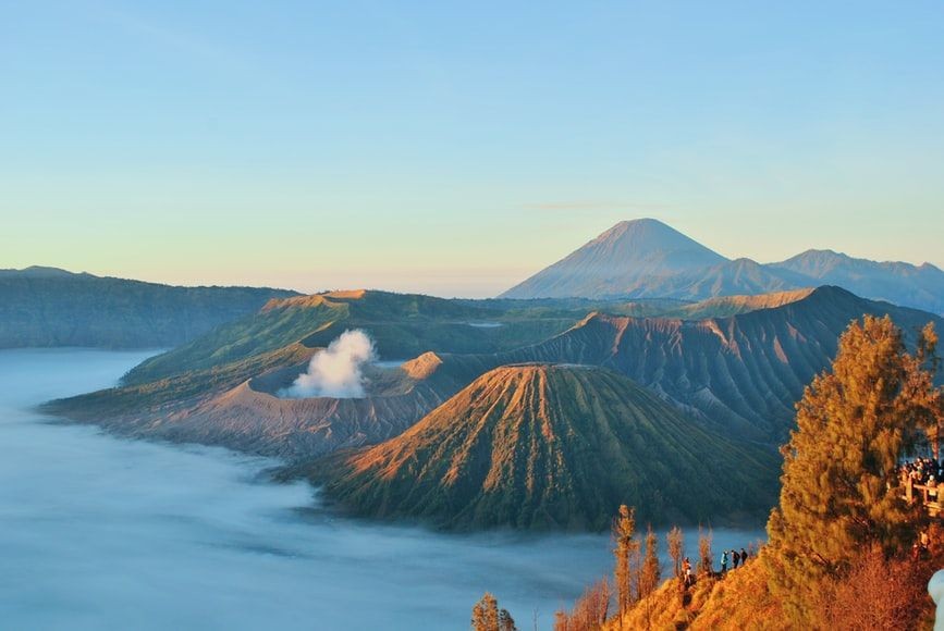 Mendunia, 10 Wisata Indonesia Ini Paling Sering Dikunjungi Bule!