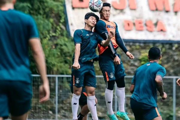 Lawan Borneo FC, Javier Roca Berharap Tuah Stadion I Wayan Dipta