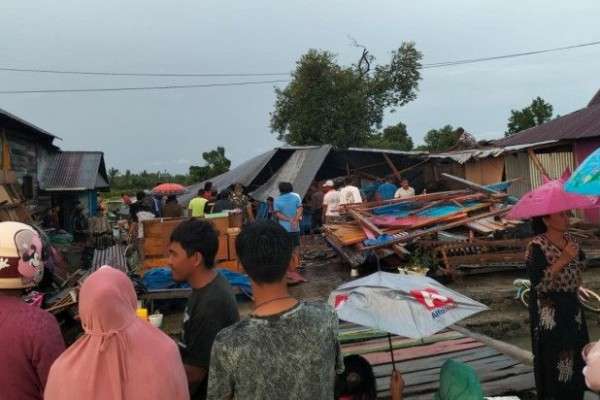 45 Rumah Rusak Parah Diterjang Angin Puting Beliung Di Luwu