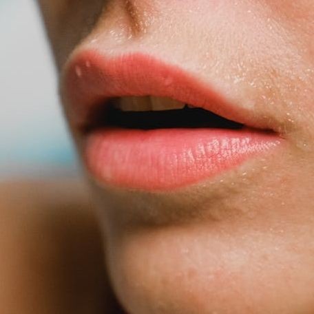 [QUIZ]  Ungkap Kepribadian dari Bentuk Bibir, Kamu Penasaran Gak?
