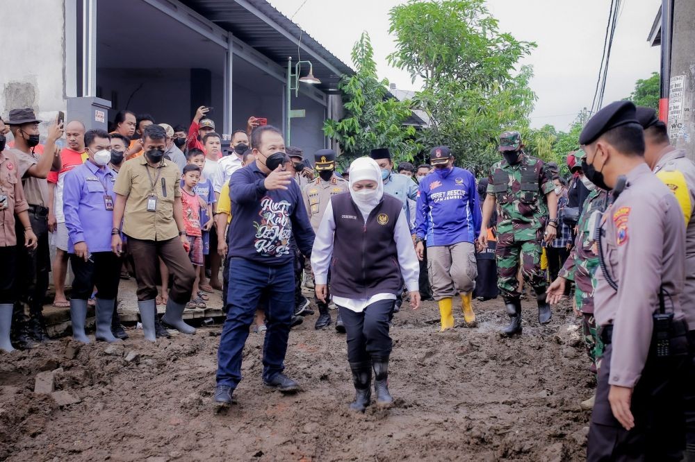 Banjir di Jember Akibat Pendangkalan dan Sampah Sungai 