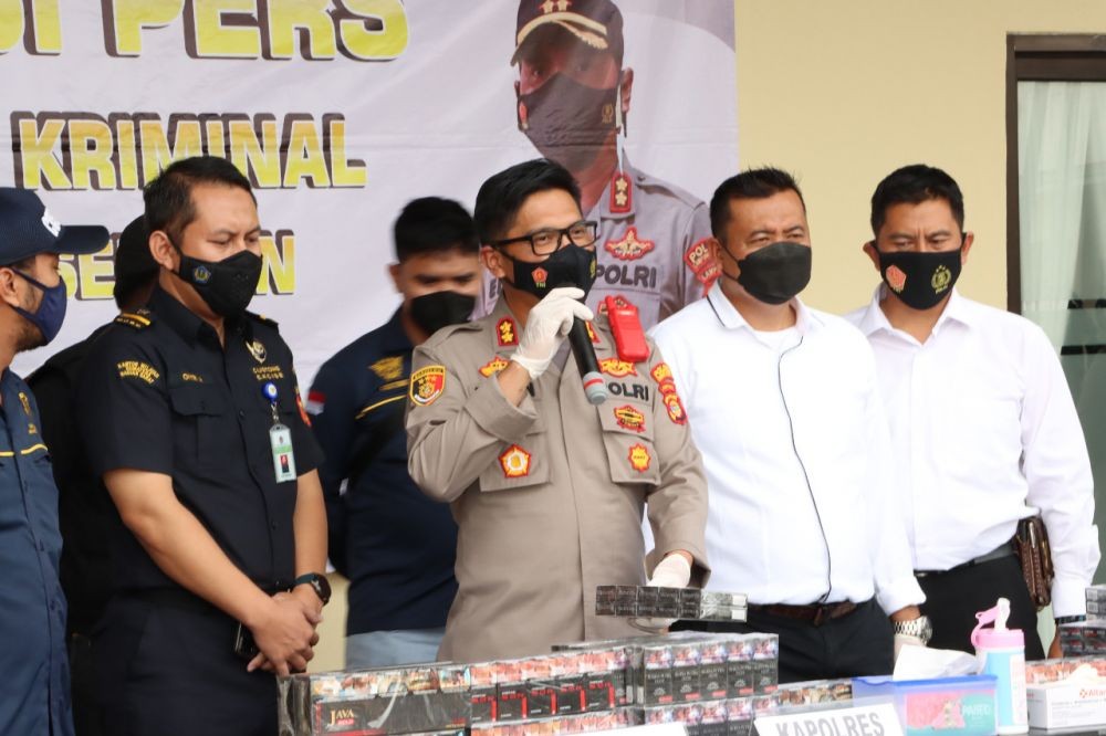 Modus Jasa Travel, Polisi Sita Puluhan Ribu Batang Rokok Ilegal 