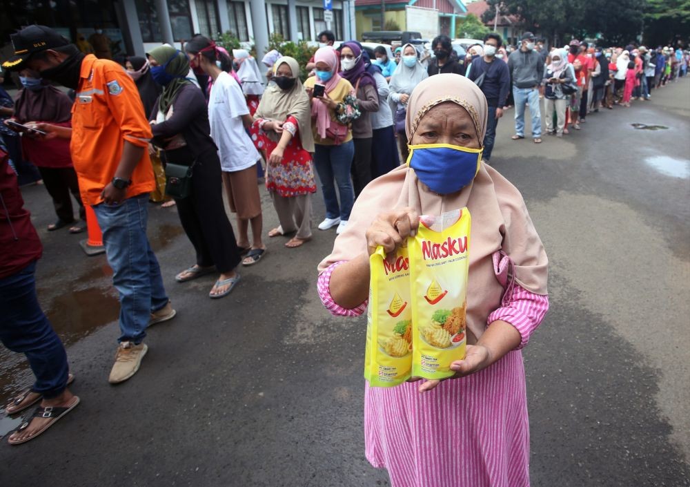 Pembagian Minyak Goreng Door to Door Bandar Lampung Picu Cemburu Sosial?