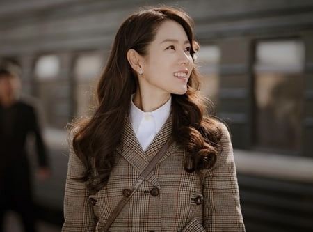 10 Transformasi Peran Son Ye Jin di Drama & Film, Terbaru Jadi Dokter