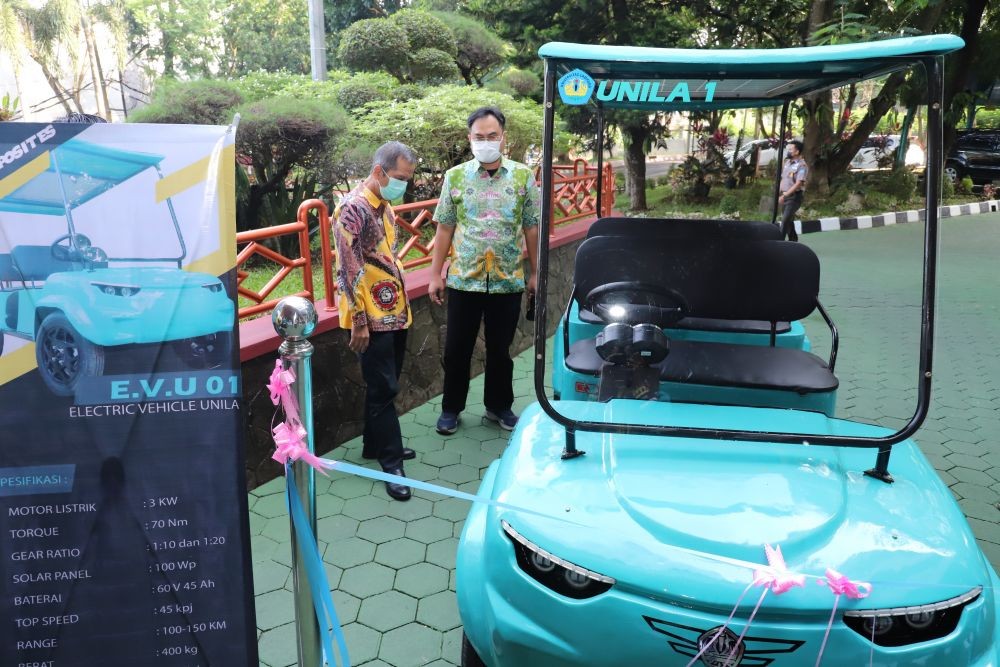 Melongok Mobil Listrik Unila, Bodi Mobil Berbahan Rami dan Daun Bambu