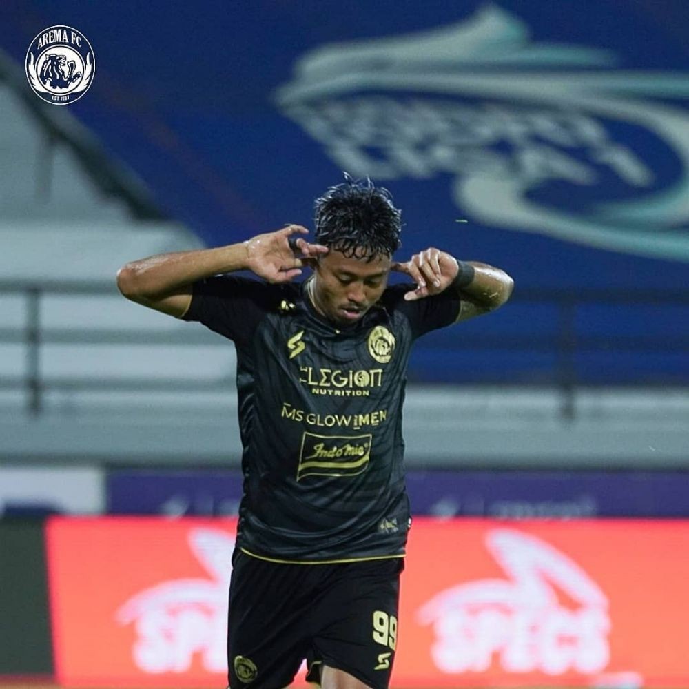 Persib Tumbang, Arema FC Puncaki Klasemen