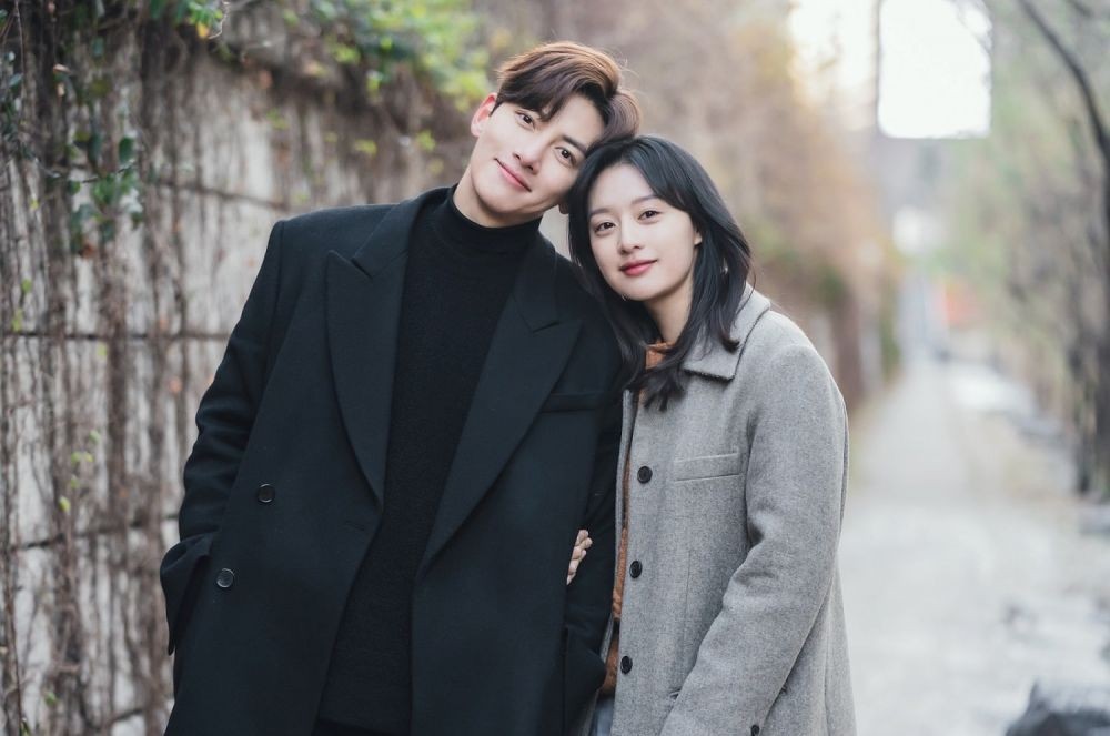 13 Pasangan Drama Korea Paling Romantis di 2021, Abadi Bapernya