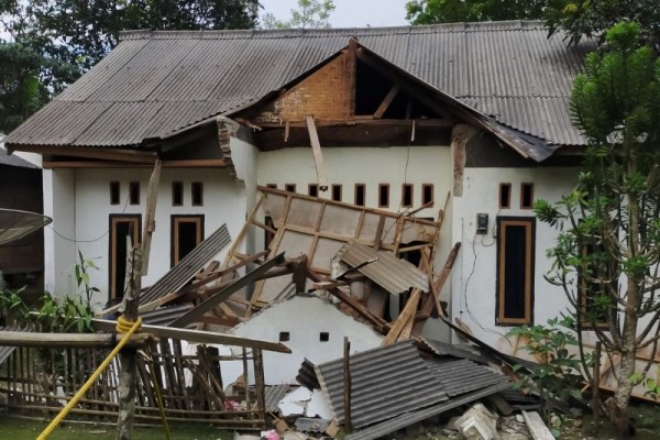 32 Rumah Warga di Lebak Rusak Akibat Gempa Bumi