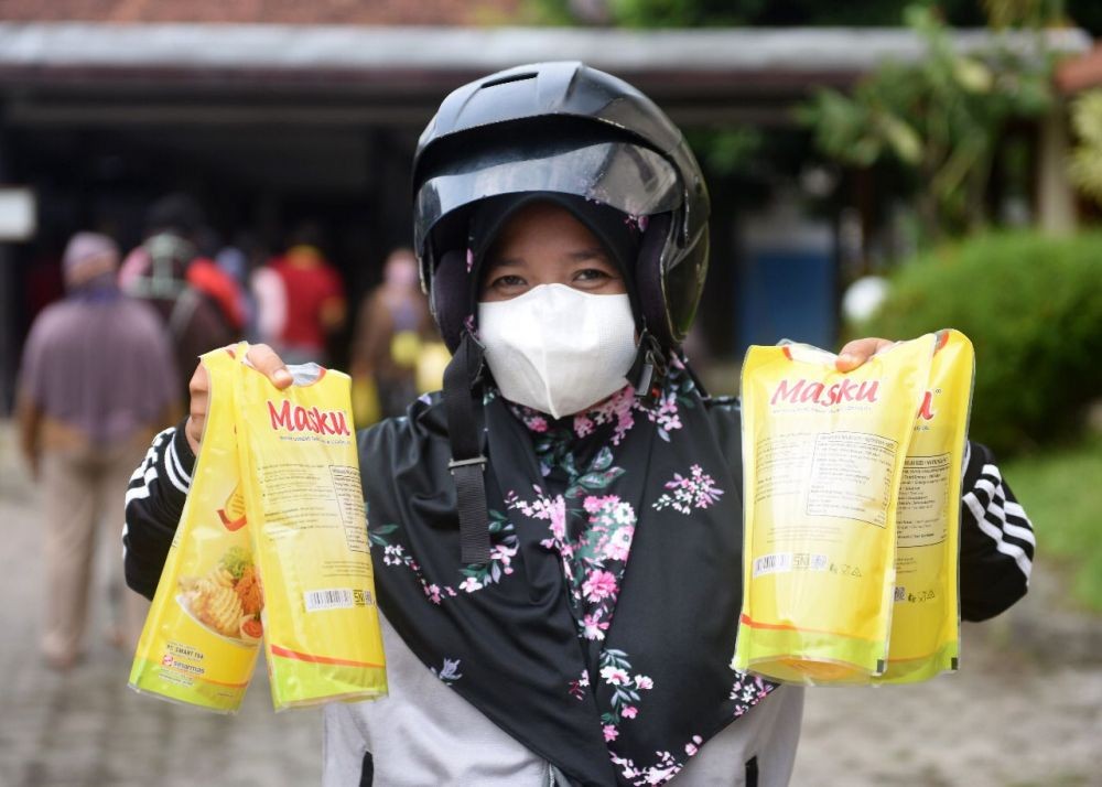 Datangi Pasar Sederhana, Jokowi Kaget Harga Minyak Goreng Masih Tinggi