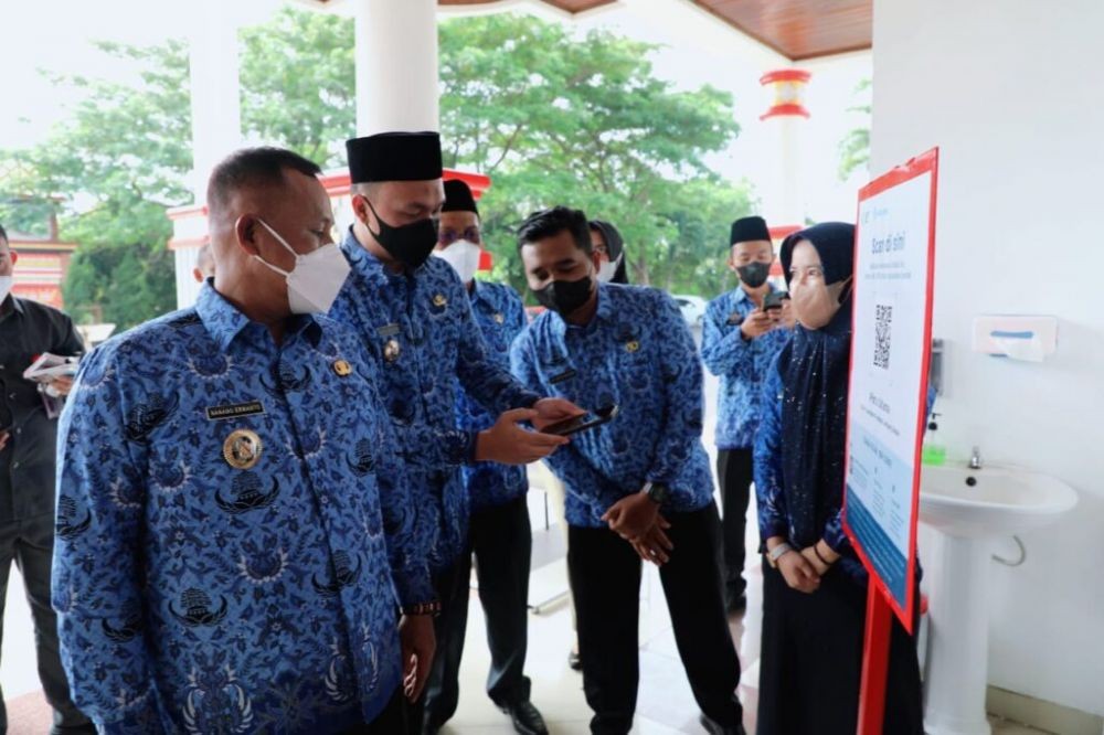 Catat! Masuk Kantor Bupati Lamsel Wajib Pakai Aplikasi PeduliLindungi